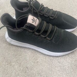 Adidas Tubular Shadow Dark Olive green. Used but in great condition. Size 7.5.